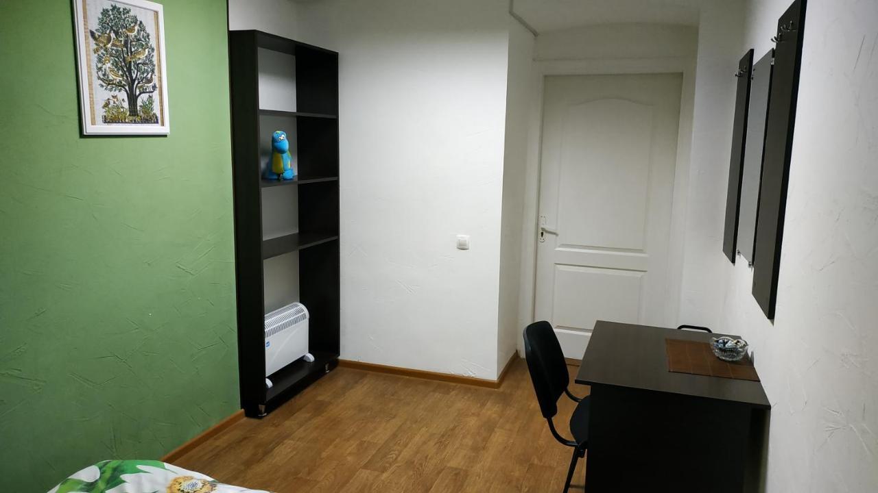 Cool Traveler Pansiyon Kiev Dış mekan fotoğraf